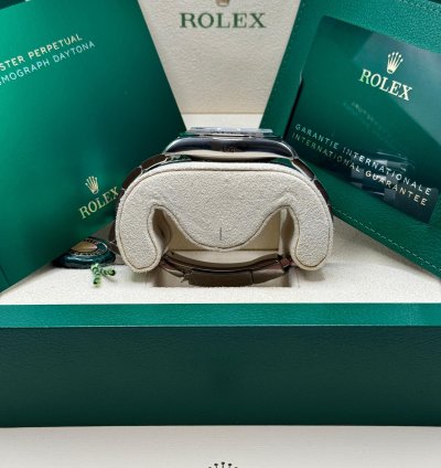 Rolex Daytona 116520 2015 New Old Stock Black Dial Stainless Steel Oyster Bracelet