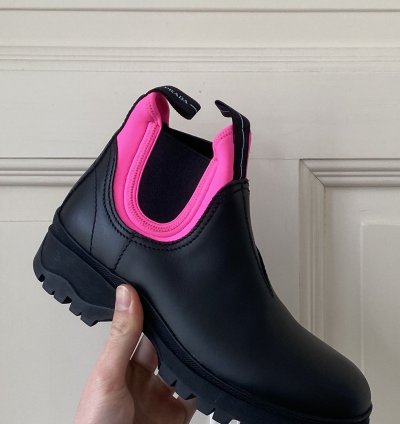 Prada Fw18 Runway Brixxen Chelsea Boots Pink Black 40 5