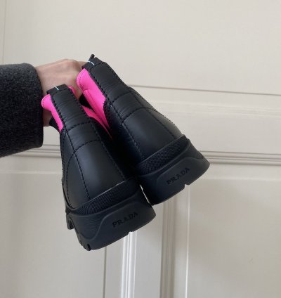Prada Fw18 Runway Brixxen Chelsea Boots Pink Black 40 5