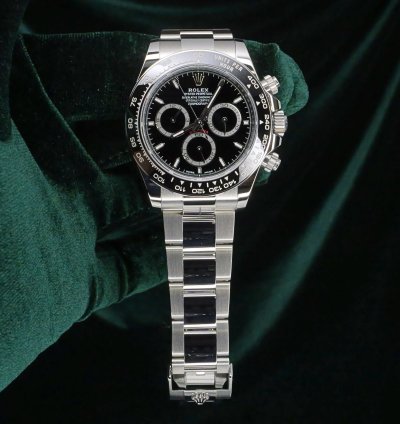 Rolex Daytona Full Set Mint 2024 Daytona 40mm Stainless Steel Black Dial 126500ln