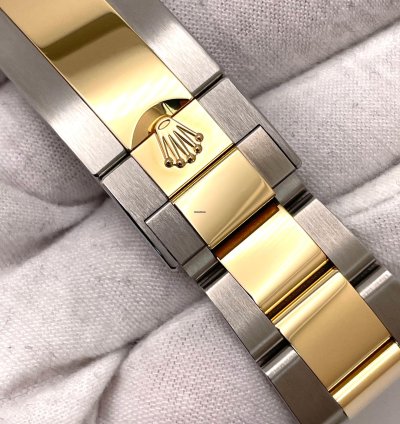 Rolex Daytona Unworn Cosmograph Daytona 40mm Champagne Dial Two Tone Bracelet 126503 Box Papers 2024