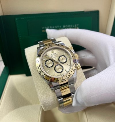 Rolex Daytona Yellow Rolesor Cosmograph Daytona Golden Index Dial Oyster Bracelet 126503