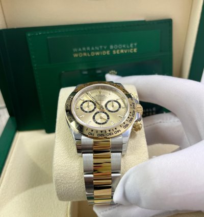 Rolex Daytona Yellow Rolesor Cosmograph Daytona Golden Index Dial Oyster Bracelet 126503