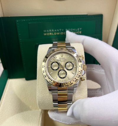 Rolex Daytona Yellow Rolesor Cosmograph Daytona Golden Index Dial Oyster Bracelet 126503