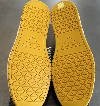 Prada Men Downtown Leather Low Top Sneaker Sun Size 10 Uk