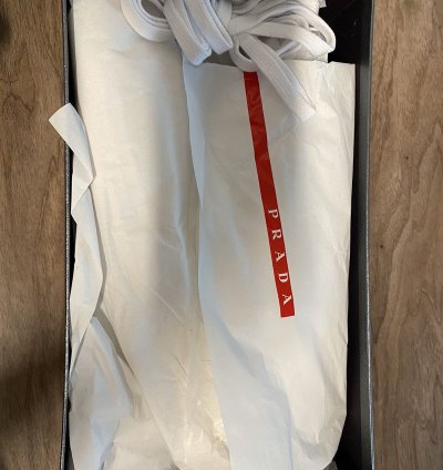 Prada Mens Leather Sneakers