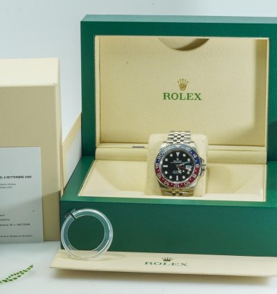 Rolex Gmt-master Ii 126710blro 40mm Jubile Pepsi Black Dial