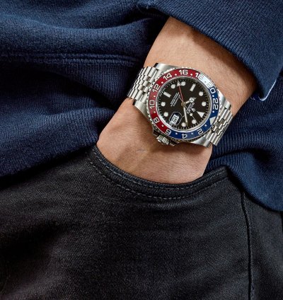 Rolex Gmt-master Ii 126710blro Pepsi Stainless Steel Black Dial Jubilee