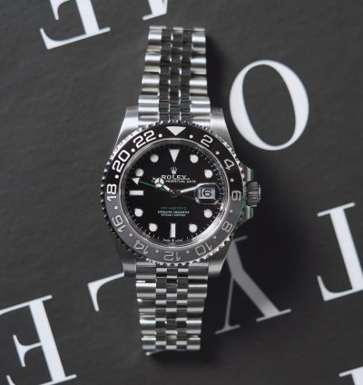 Rolex Gmt-master Ii 126710grnr Bruce Wayne Jubilee Bracelet