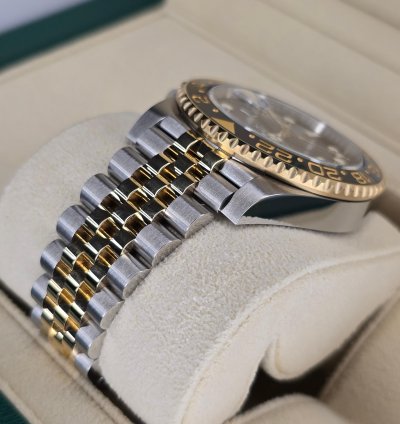 Rolex Gmt-master Ii 126713grnr Bumblebee Warranty