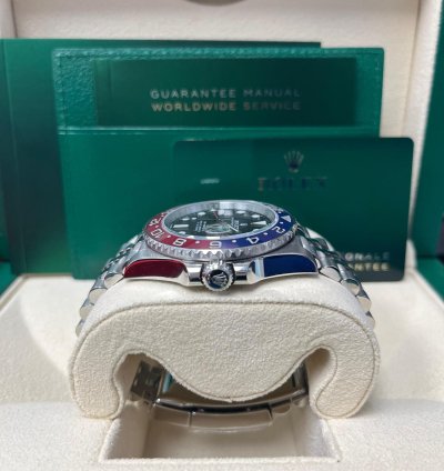 Rolex Gmt-master Ii 40mm Red And Blue Pepsi Jubilee Bracelet 126710blro