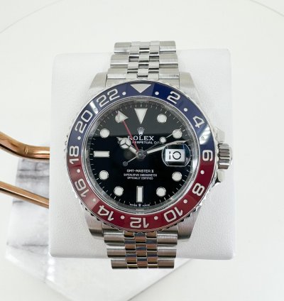 Rolex Gmt-master Ii 40mm Red Blue Ceramic Bezel Stainless Steel Pepsi Jubilee 126710blro