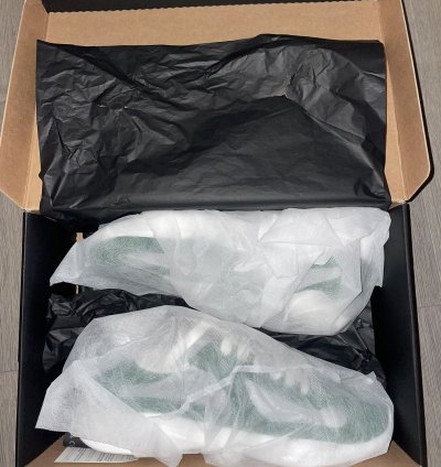 Prada Patent Green America Cups - Bnwt