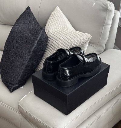 Prada Patent Leather Loafers fits Like 11 5us