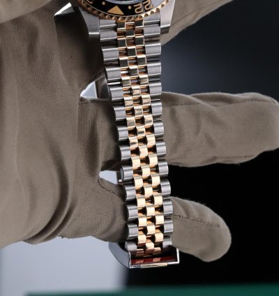 Rolex Gmt-master Ii Bumblebee 2025 Complete Set Zombie Two Tone 40mm Steel Gold 126713 Grnr