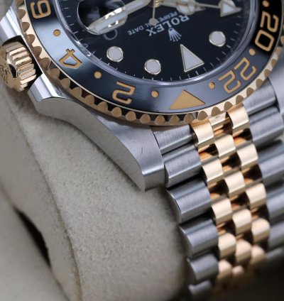 Rolex Gmt-master Ii Bumblebee 2025 Complete Set Zombie Two Tone 40mm Steel Gold 126713 Grnr