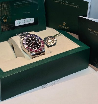 Rolex Gmt-master Ii Full Set Dicembre 2024 Mai Indossato