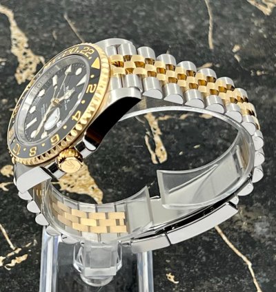 Rolex Gmt-master Ii New 2025 - Gmt-master Ii - 126713grnr - Steel Gold