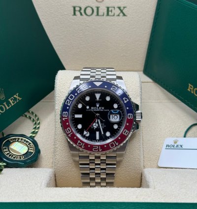 Rolex Gmt-master Ii New Pepsi Blue Red Ceramic Bezel Stainless Steel Jubilee Bracelet
