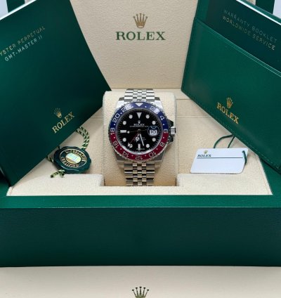 Rolex Gmt-master Ii New Pepsi Blue Red Ceramic Bezel Stainless Steel Jubilee Bracelet