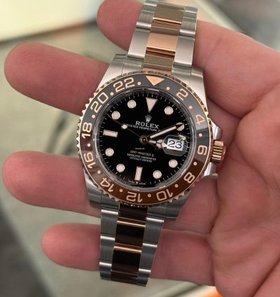 Rolex Gmt-master Ii Nuovo 2025 Aprile Rootbeer Acciaio Oro Rosa Full Set Con Documenti Scatola
