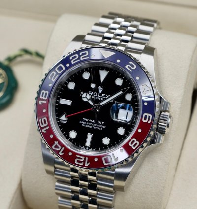 Rolex Gmt-master Ii Pepsi Jubilee 126710blro Full Set 2025