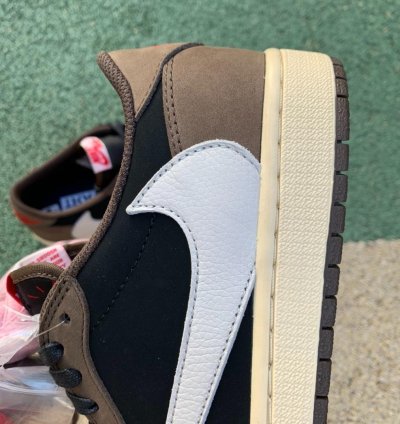 Air Jordan 1 Retro Low Og Sp Travis Scott Mocha