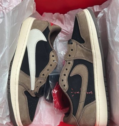 Air Jordan 1 Retro Low Og Sp Travis Scott Mocha