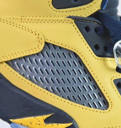 Nike Air Jordan 5 Retro Michigan
