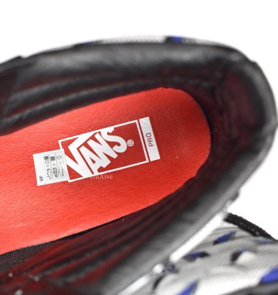 Sk8 Hi Pro Diamond Plate Black Ds