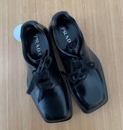 Squared Toe Brushed Leather Derbys
