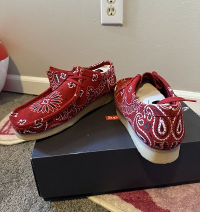 Supreme Clark Originals Wallabee Red Bandana 11 5