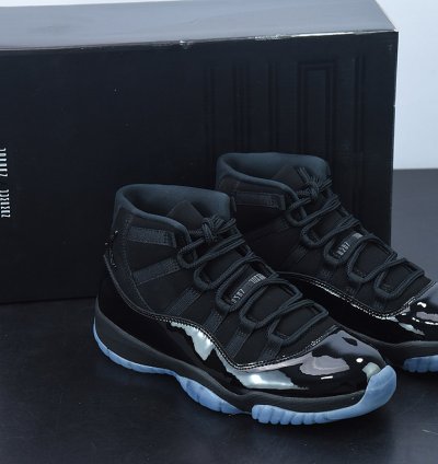 Nike Air Jordan 11 Retro Cap And Gown