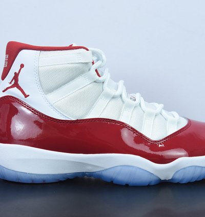 Nike Air Jordan 11 Retro Cherry