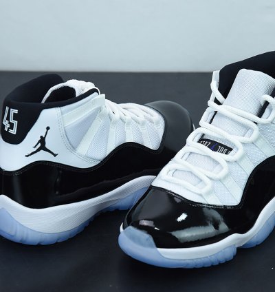 Nike Air Jordan 11 Retro Concord