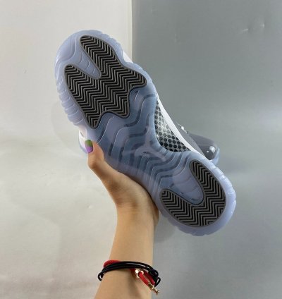 Nike Air Jordan 11 Retro Cool Grey 2021