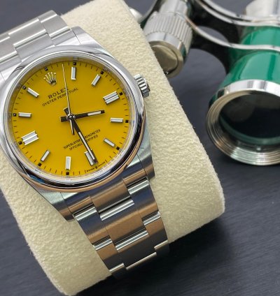 Rolex Oyster Perpetual 36 126000 Yellow Dial