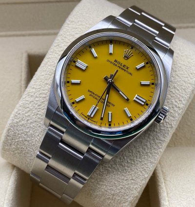 Rolex Oyster Perpetual 36 126000 Yellow Dial