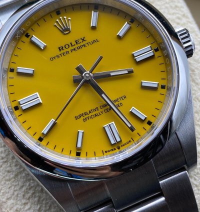 Rolex Oyster Perpetual 36 126000 Yellow Dial