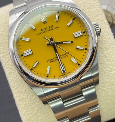 Rolex Oyster Perpetual 36 126000 Yellow Dial