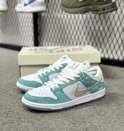 April Skateboard X Nike Sb Dunk Low Pro