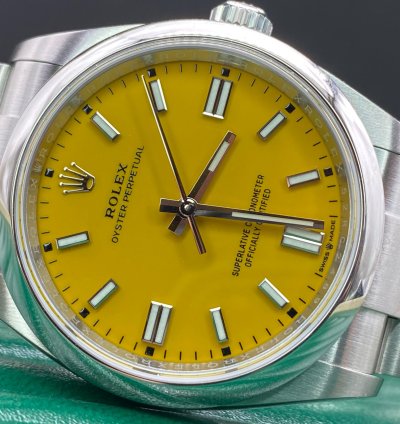 Rolex Oyster Perpetual 36 126000 Yellow Dial