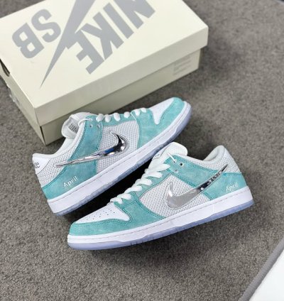 April Skateboard X Nike Sb Dunk Low Pro