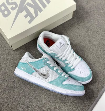 April Skateboard X Nike Sb Dunk Low Pro
