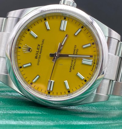 Rolex Oyster Perpetual 36 126000 Yellow Dial
