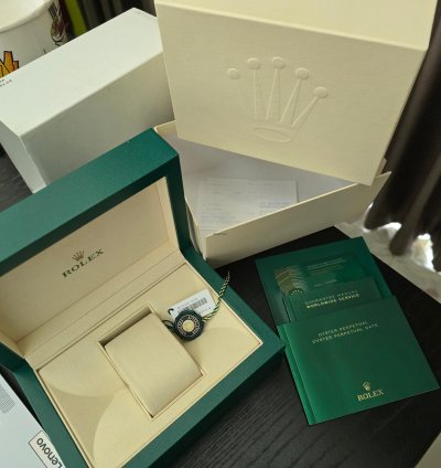 Rolex Oyster Perpetual 41 Bubbles Celebration Dial Full Set With Protection Film