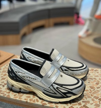 New Balance 1906 Loafers Cream Metallic Silver