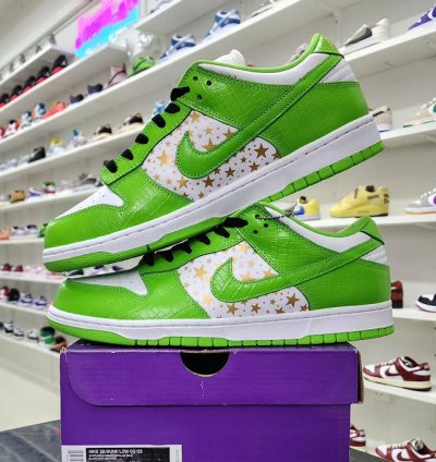 Nike Sb Dunk Low Supreme Stars Green