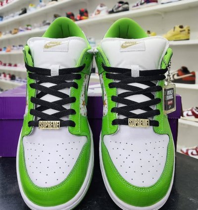 Nike Sb Dunk Low Supreme Stars Green