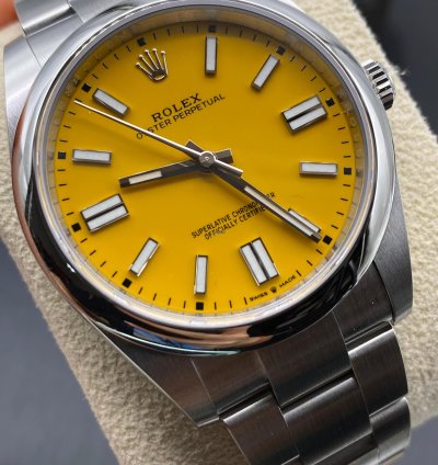 Rolex Oyster Perpetual 41 Yellow Index Dial Stainless Steel